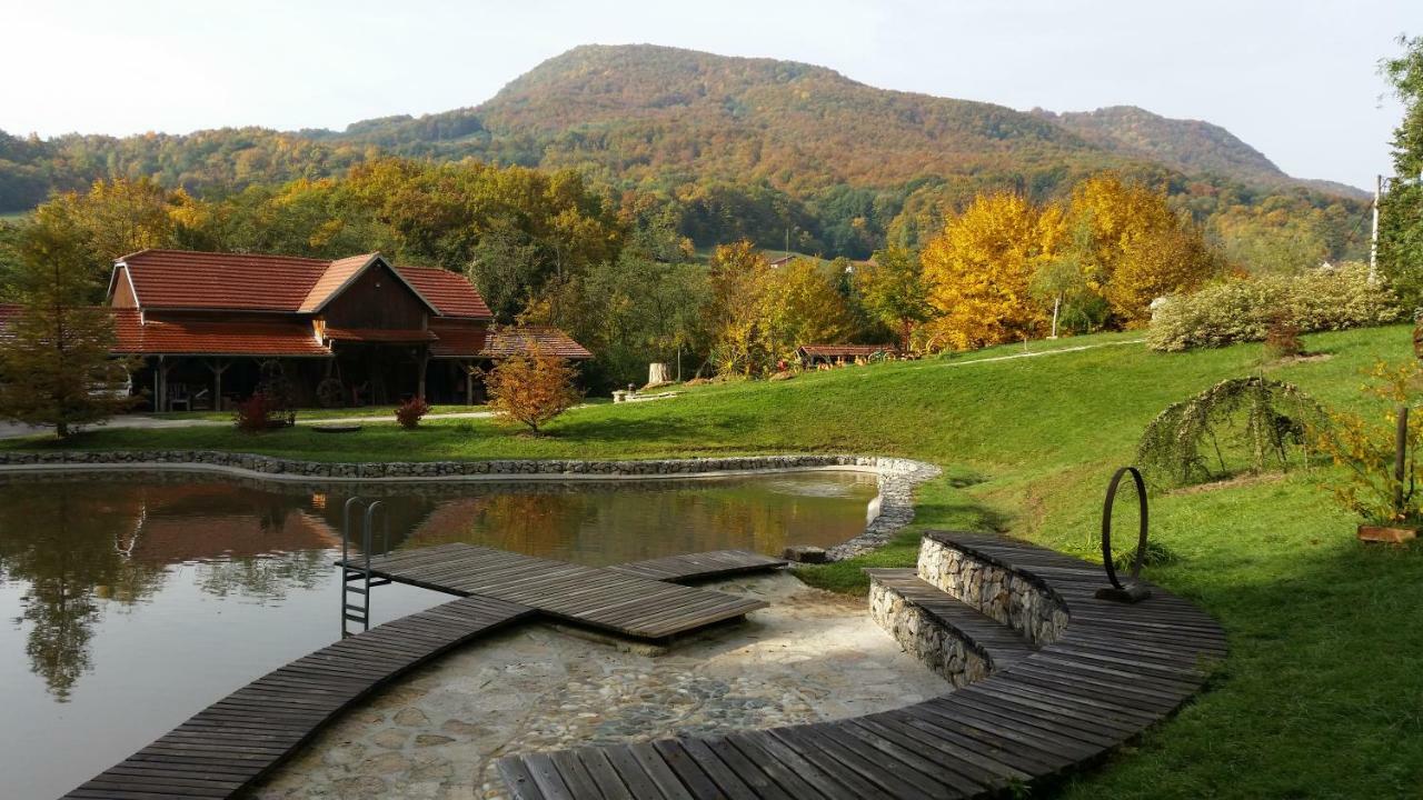 Country House With A Pool In Medvednica Nature Park Zagreb Bagian luar foto
